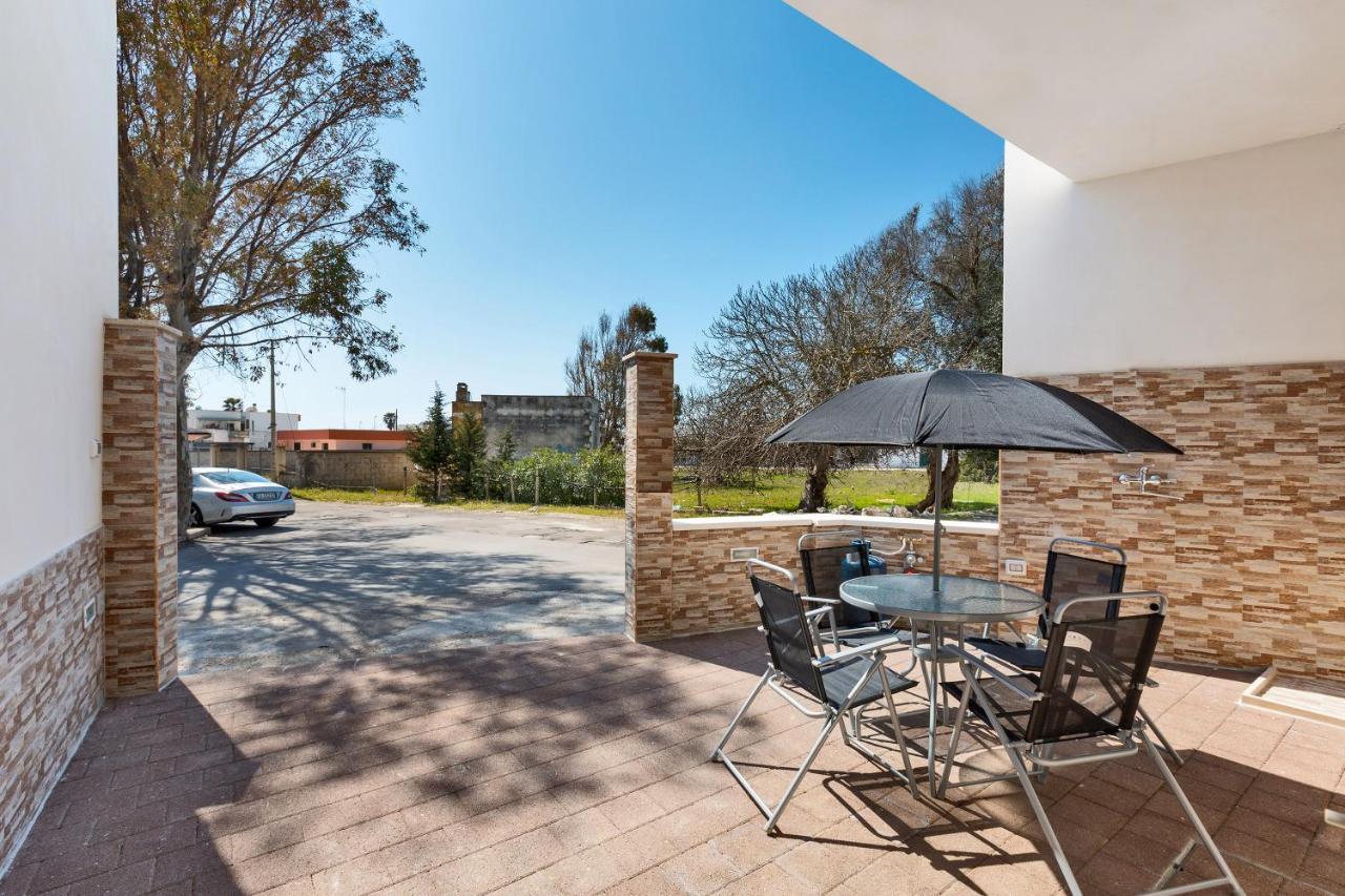 Villino Vanessa By Barbarhouse Torre Lapillo Exterior foto
